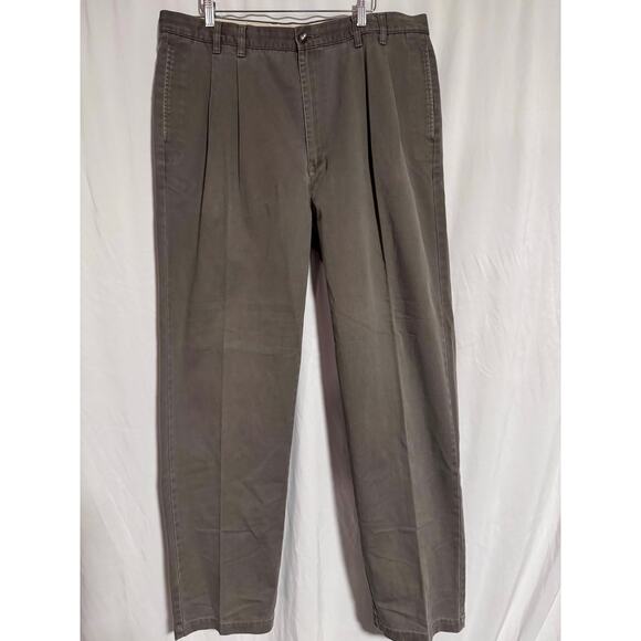 Banana Republic Men's Olive Chinos - Size 40L - Picture 1 of 12